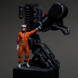 1/35 sci-fi mechanic miniature from the 5DR kit